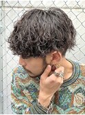 波巻きツイストスパイラルパーマツーブロック刈り上げ