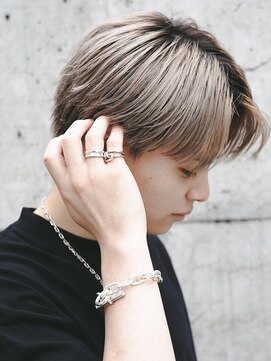 フィフス 原宿(fifth) 【センターパート/波巻きスパイラル/韓国マッシュ】