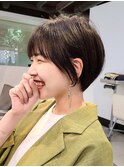 耳かけピアスの似合うショートスタイル