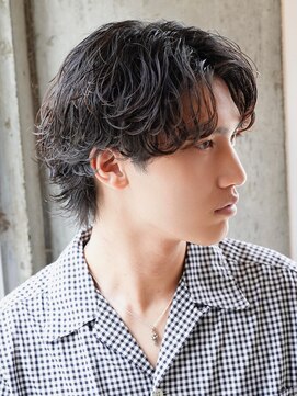 アルファ 新宿(alpha) サーフカール/ 刈り上げセンターパート/ブルーブラック[新宿駅]