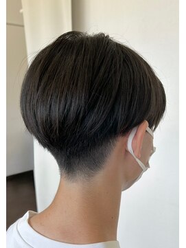 プレジール(Plaisir) メンズ 黒髪暗髪 さらツヤ丸み刈り上げマッシュヘア