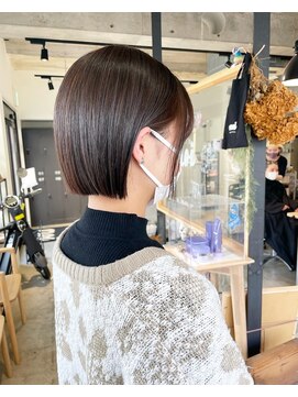 カフェアンドヘアサロン リバーブ(cafe&hair salon re:verb) ぱつっとボブ◎