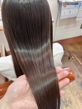 ル コワン ククー(Le coin coucou) 酸性ストレート