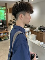 ウィム(wim)&nbsp;『波巻きスパイラルパーマ』前下がりマッシュ/刈り上げヘア