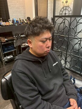ヒロザバーバー(HIRO THE BARBER) ツイスパ×フェードアップバンク