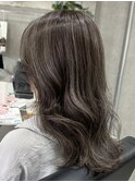 白髪ぼかしハイライト/グレージュ/コントラストハイライト
