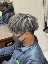 クール 大和八木駅前店(Coeur) 奈良/橿原/大和八木/ホワイトメッシュ縦落ちツイストパーマ