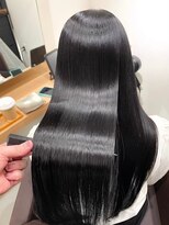 アトレ 福岡大名店(attrait)&nbsp;透明感のあるブラウンロング×ツヤ髪トリートメント
