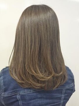 ジーナ(XENA) オリーブマットベージュ