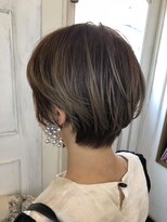 モカ ヘアーデザイン(moca HAIR DESIGN)&nbsp;ブリーチでグラデーションカラーのショート