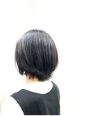 襟足外ハネ/小顔くびれミディアム/艶カラー/30代40代50代/黒髪