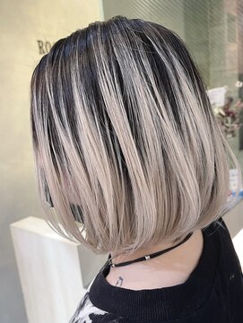 ロコスピアーズ(ROCO SPEARZ) ホワイトバレイヤージュ