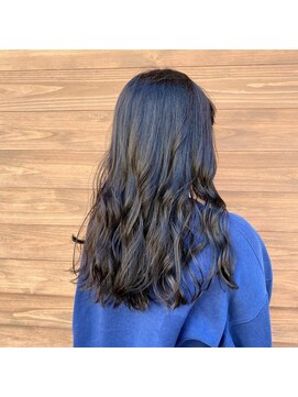 オートクチュール ランコントレ(Haute Couture Rencontrer) ナチュラルなみなみウェーブスタイル