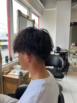 アイズ 海老名(AIZU) ツイストスパイラルパーマ　メンズパーマ　波巻きパーマ