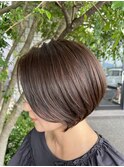 ショートボブ
