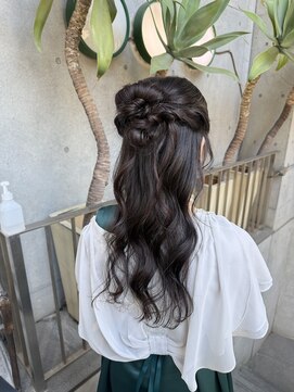 メロン 恵比寿(MERON) ゆるふわハーフアップ