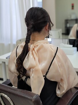 ビゼ 梅田(BIZE) タイトローポニー