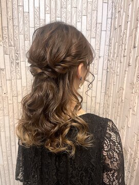 スリー(three) ヘアセット　ヘアアレンジ　ハーフアップ