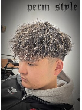 ルートヘアー(Root Hair) スペインカール × メッシュスタイル