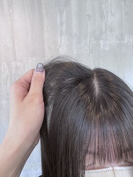 トテ(tote.) ブリーチなし透明感グレージュ暗髪