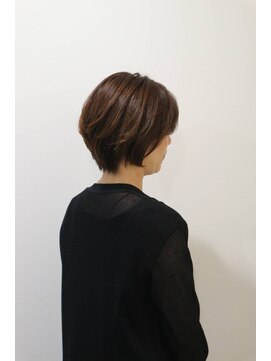 ビー(Be) 大人ショートボブ