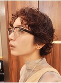 #カーリーショート・ショートウルフ・チェリーブラウン・くせ毛