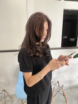 エミュ(emu.) 血色カラーのビターショコラ