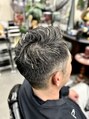 理容 赤沼&nbsp;白髪を活かす、メッシュブリーチ×メンズカット
