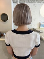 ルーム(Loom.)&nbsp;ケアブリーチ ハイトーンボブ 切りっぱなしボブ ミニボブ