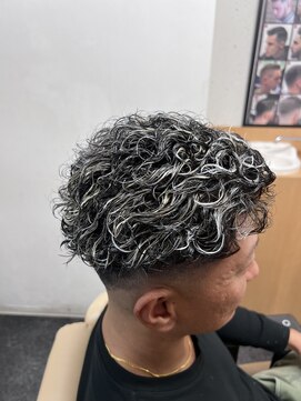 ヘアサロンナンバーワンクラブ上和田本店 極道