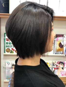 ナオシ トレス 富雄店(nao*c tres) 【奈良/富雄nao*c】ひし形シルエット大人かわいいボブ