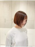 ぱつっとボブ×柔らかオレンジブラウン