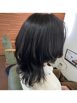 グランツヘアー(Glanz hair) 黒髪ウルフ