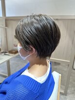 クルム(KURUMU)&nbsp;大人可愛い耳掛けショートヘア