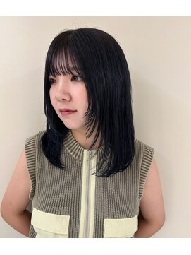 オルカ(orca) 【nanami】顔まわりレイヤーカット / ネイビーカラー