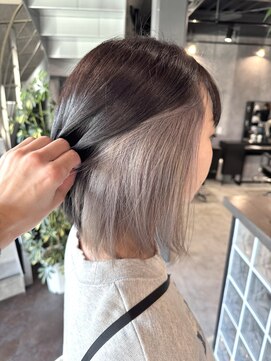 インク(ink) ホワイトシルバー