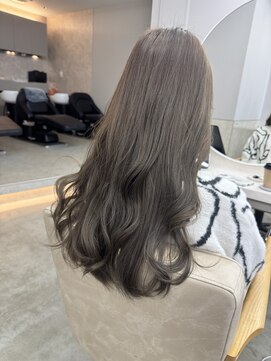 サンド 鹿児島中央(sand) @ayumi.sand オリーブベージュ　ブリーチなしオリーブ