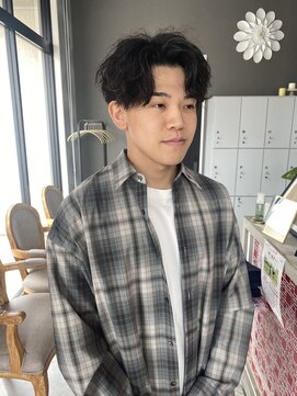 レド(LeDo) メンズセンターパート【四日市/カラー/ブリーチ/髪質改善】