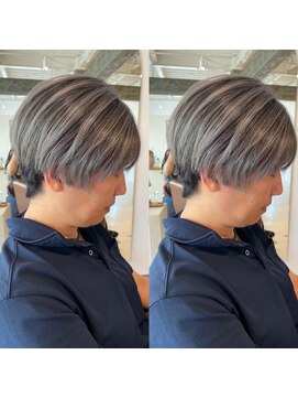 ラウレア(LAULEA) 白髪ぼかしバレイヤージュ