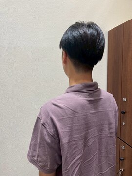 アクセ ソフトツーブロック王道ナチュラルアッシュフェザーカット20代