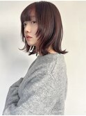 大人似合わせハッシュカットグレージュカラーツヤ髪スタイル