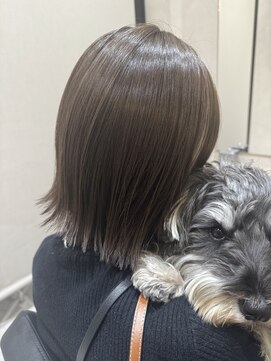 ドッグマニアピンチアオヤマ(DOGMANIA PiNCH AOYAMA) 切りっぱなしボブ