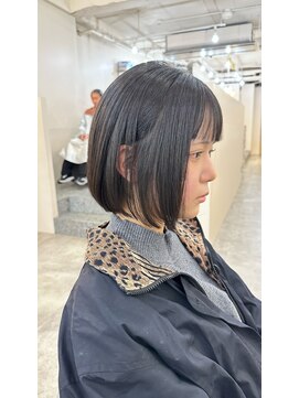 ロア 四条河原町店(LoRE) 【前髪重めぷつっとボブ】手塚