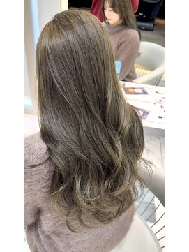 ロンドルピナス 小倉(Lond Lupinus) ミディアムレイヤーカット/似合わせカット/大人ガーリー/20代