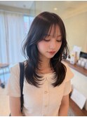 ハッシュカット　レイヤーカット　ミディアムレイヤー　顔周り