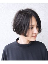 リバース(Reverse)&nbsp;口元ボブ/ショート/パーマ/白髪ぼかし/ブリーチ