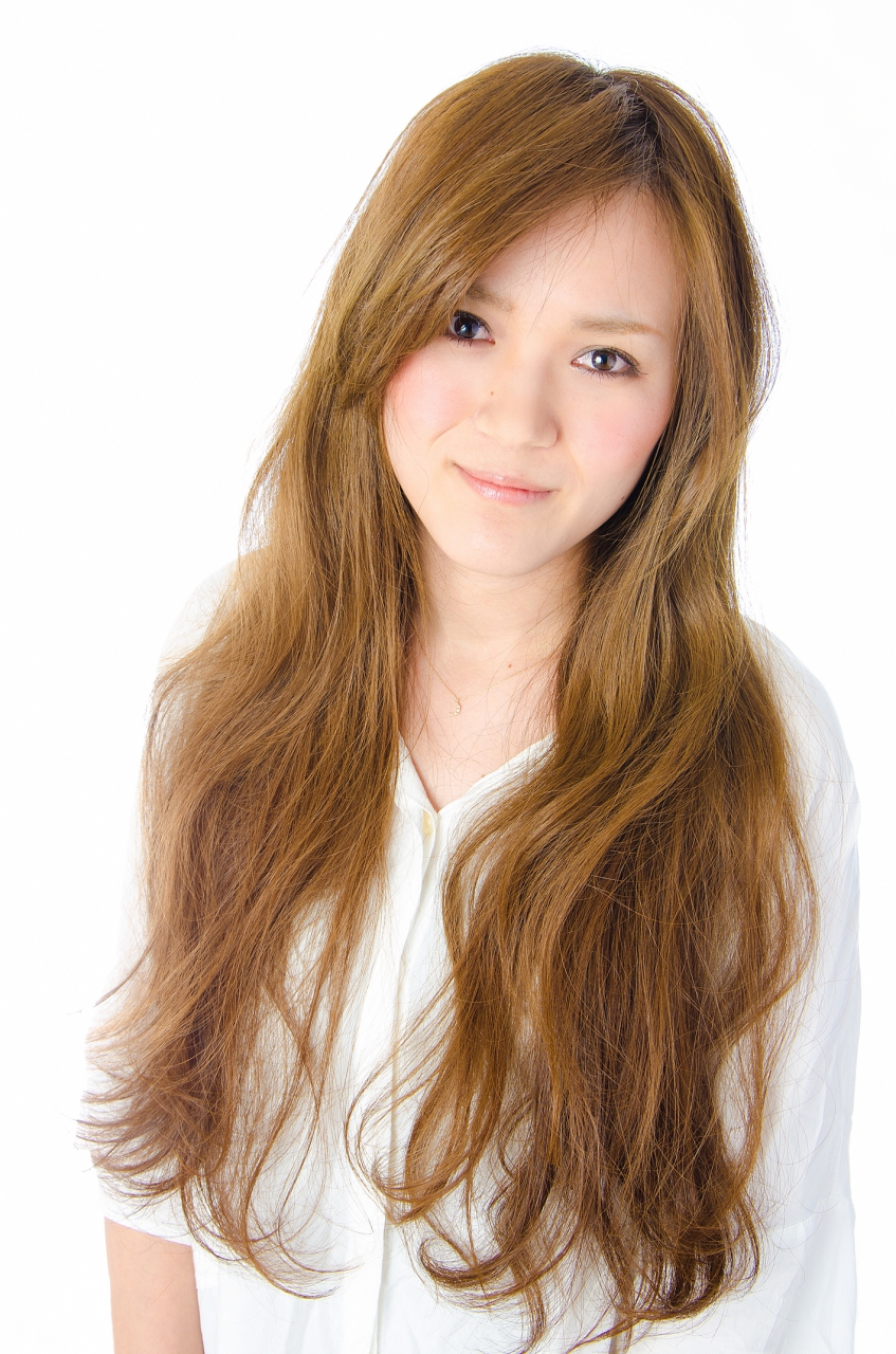 スウィートロング＆ベージュカラー