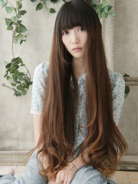 と和×美髪クリニック 巣鴨店 スーパーロング内巻きで存在感　オリエンタルな美女　巣鴨店