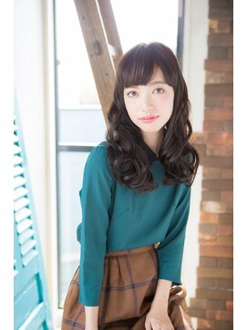 リア シェリム(Ria cherim) 【Ria 目黒】ツヤ×透明感カラーロングウェーブ