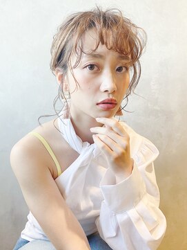 アイティー バイ アルバム 中野店(IT by ALBUM) 紐アレンジポニー_オリーブカラーハイライトカラー_47546